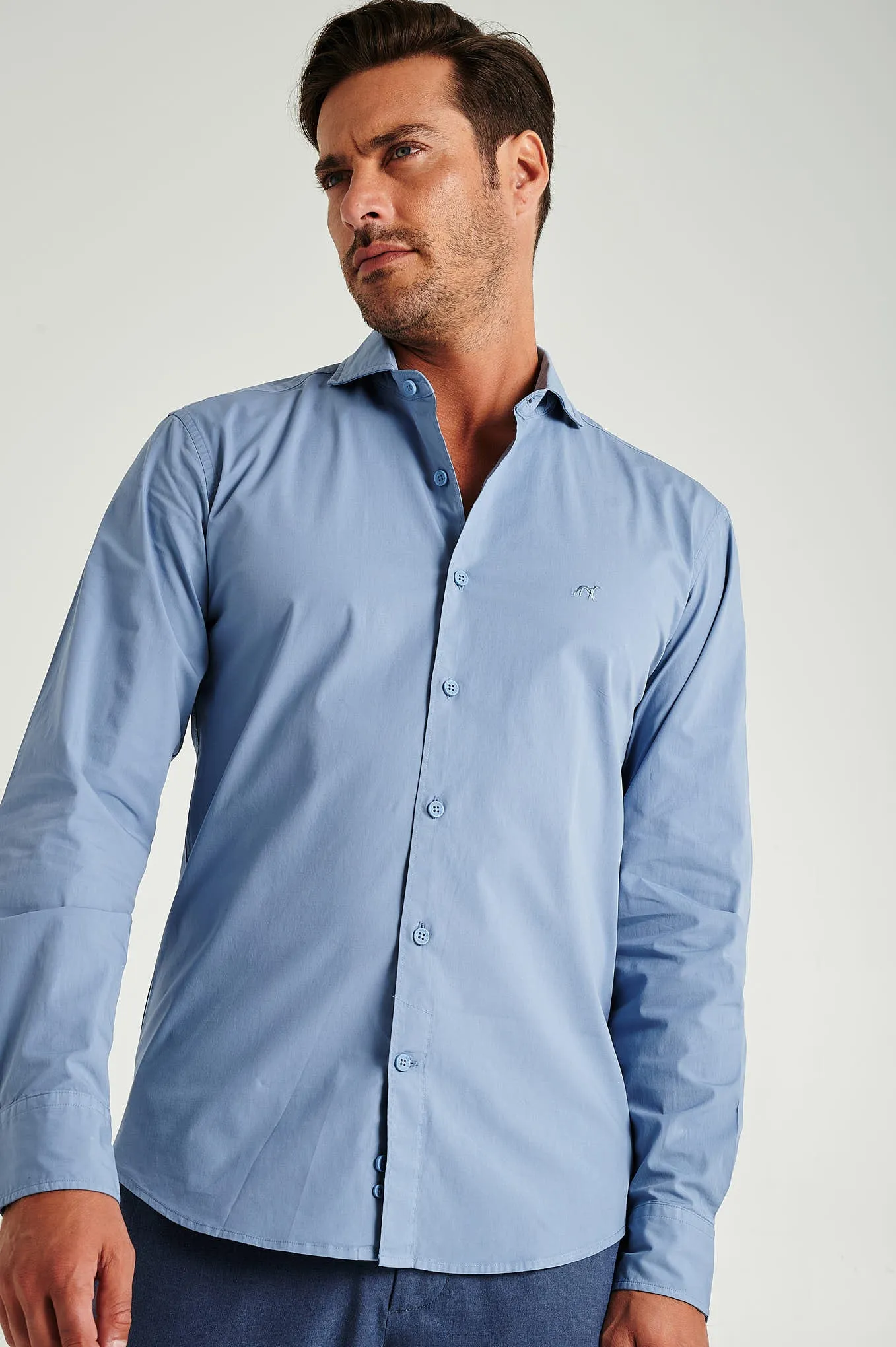 Slim fit cotton elastane comfort poplin shirt in garment dye